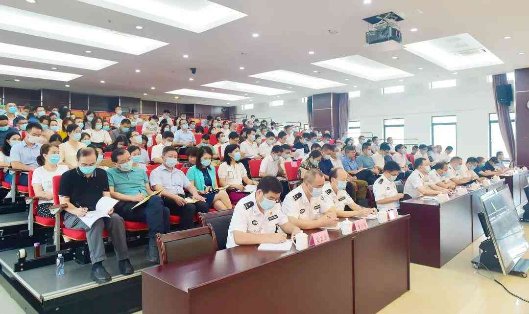 在职证明可以公证吗：何时需要、如何开具及公证流程详解