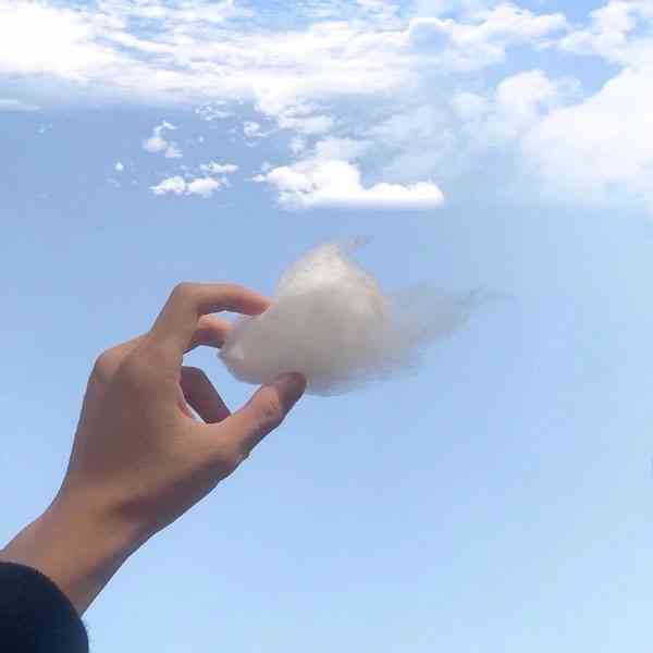 适合白云的朋友圈配文：创意文案与说说汇编