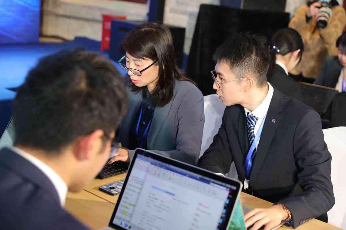 AI培训全面指南：涵技能提升、实战应用与行业趋势解析