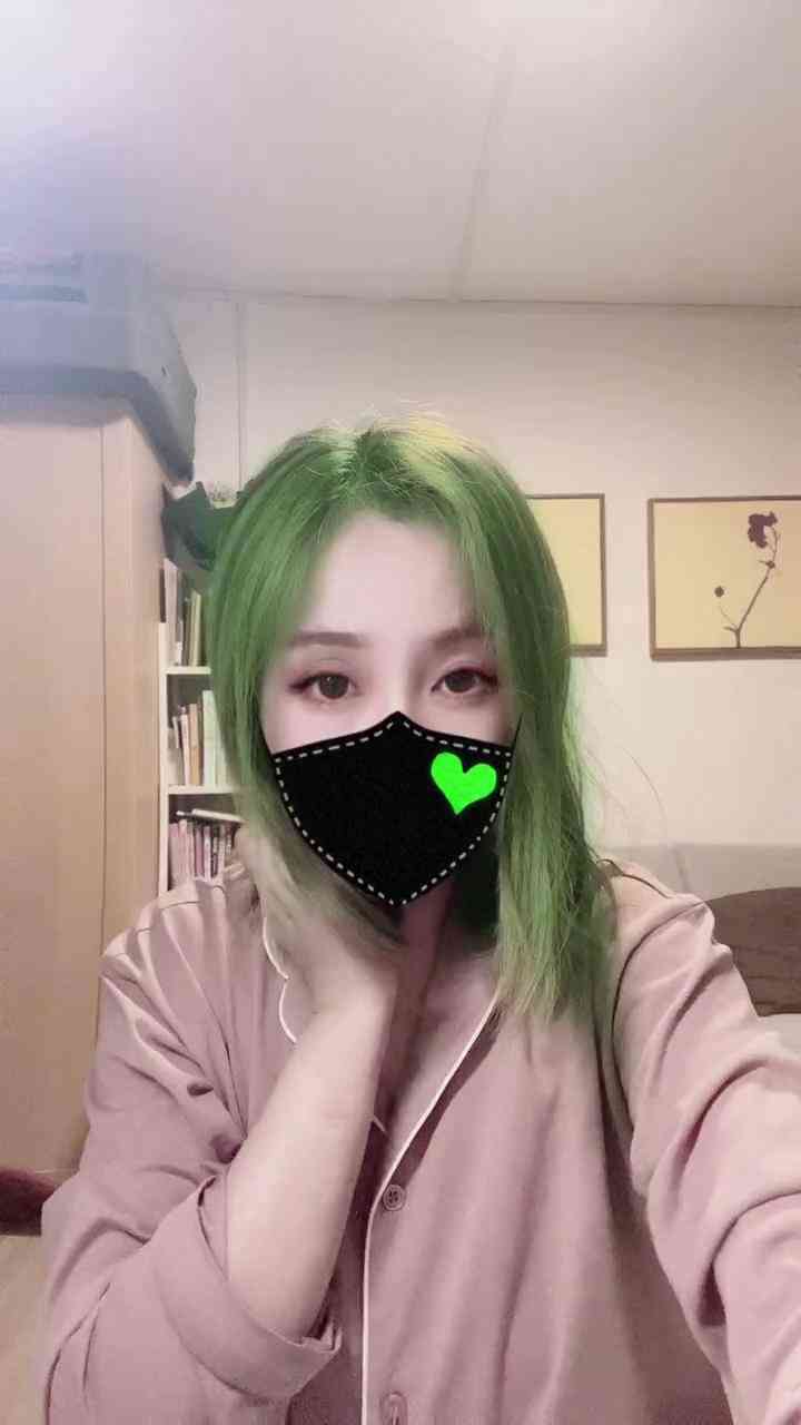 绿色头发怎么发说说：搞笑文案与朋友圈必备句子