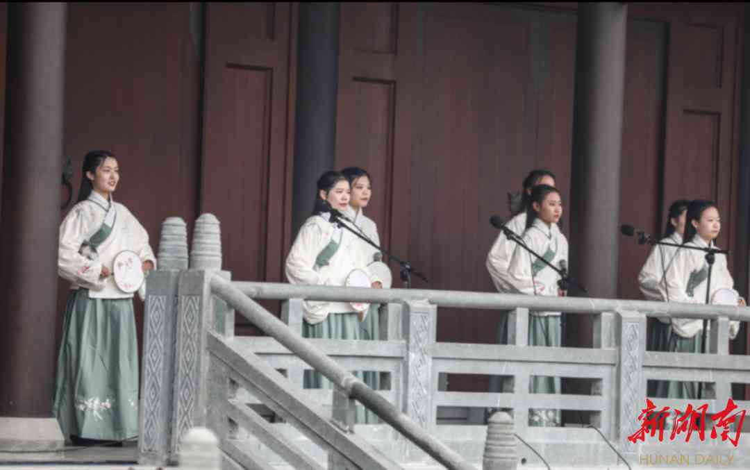 ai诗词创作九歌网站官网