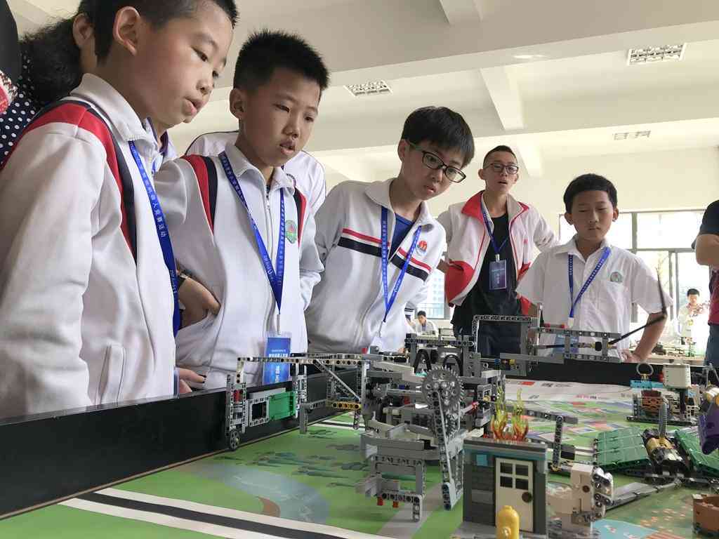 智能未来已来：探索前沿机器人技术的创新与应用
