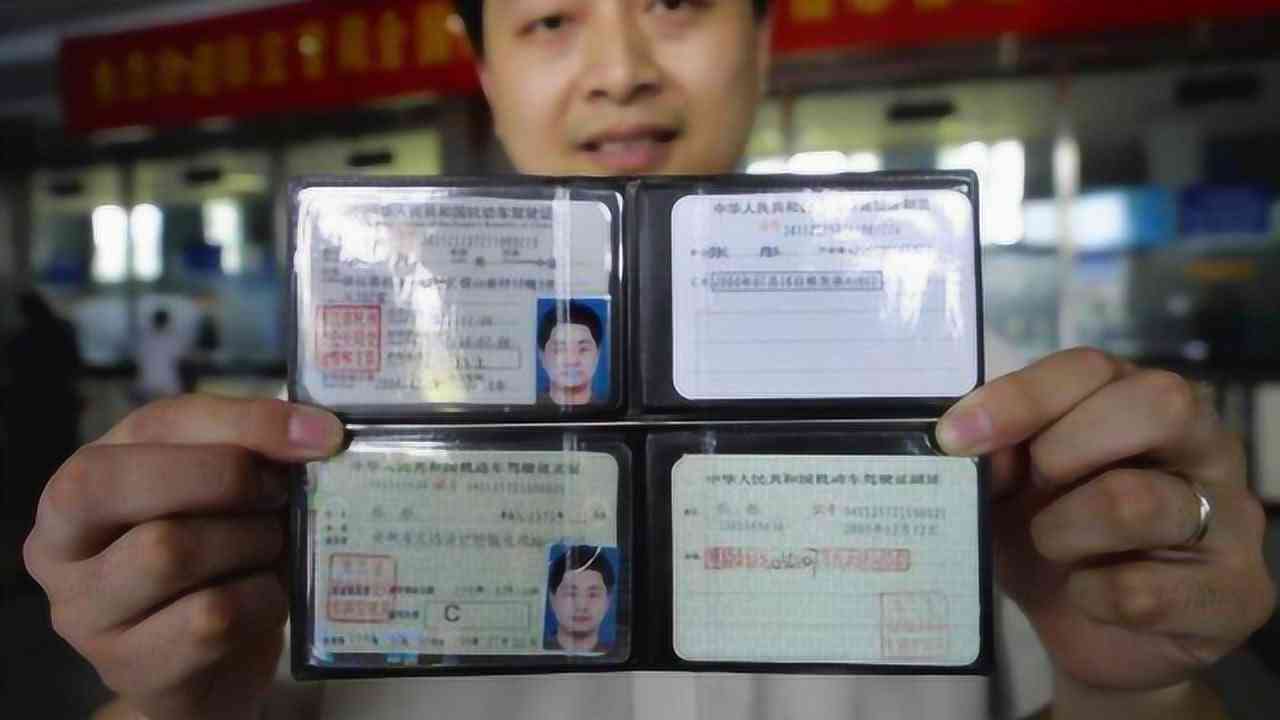 失业期间受伤怎么办：失业人员意外摔伤或领失业金期间受伤的赔偿指南