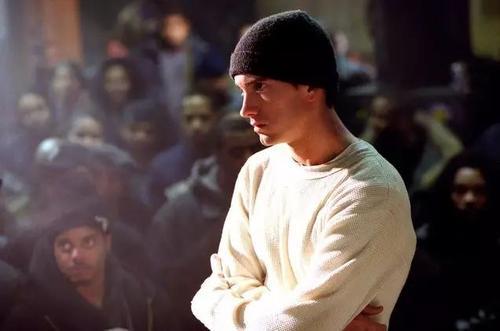 姆爷（Eminem）经典歌词翻译与全面解析：热门歌曲、深层含义及文化背景解读