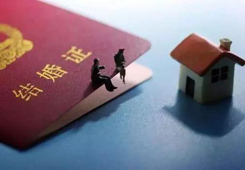 不认定工伤单位还赔偿吗：不走工伤途径如何进行人身损害赔偿及合法性探讨