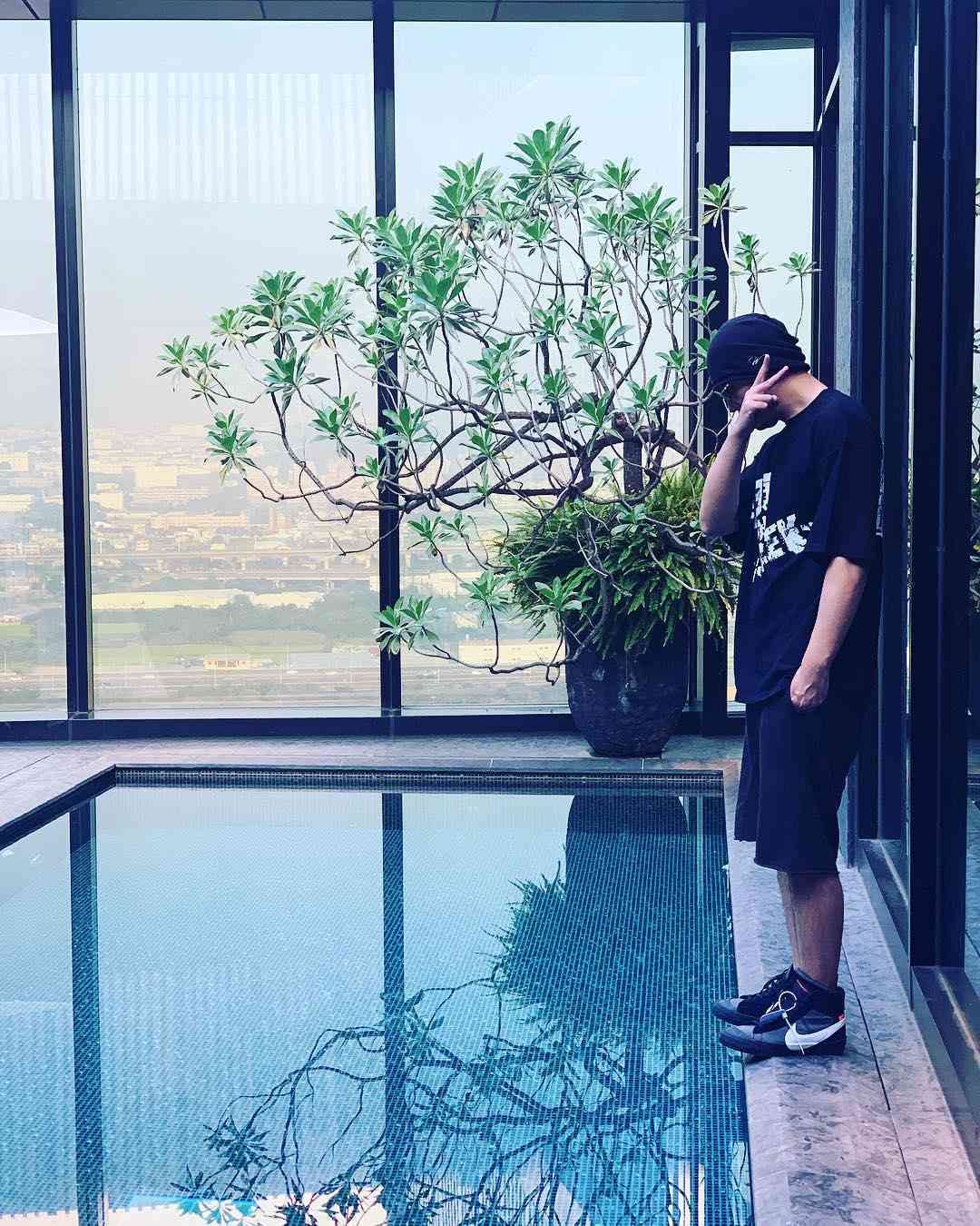 周杰伦air：Airmax1、AirJordan17、Airmax1亲友、Airforce1、Airmax集锦