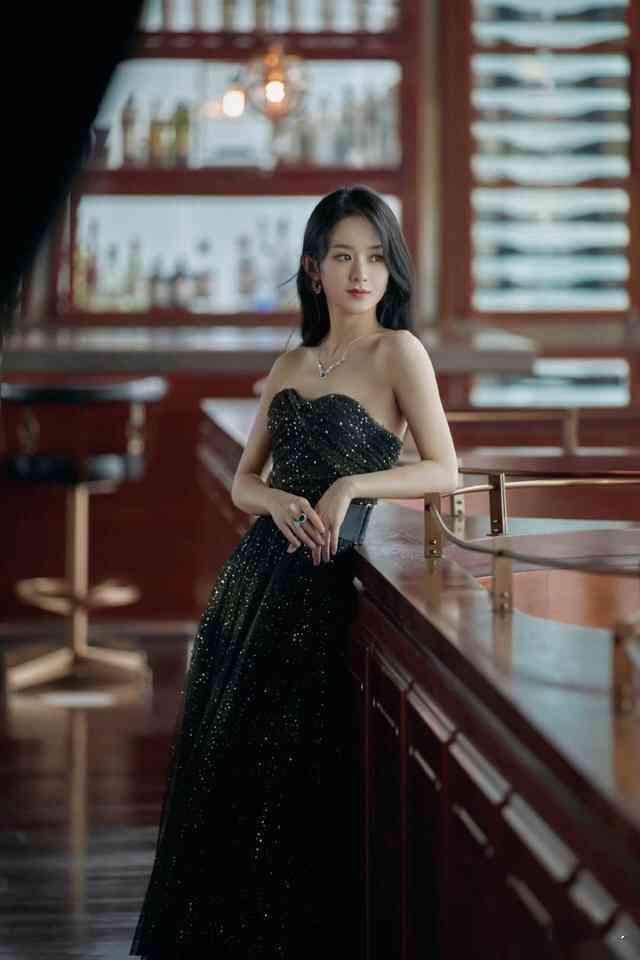 时创意短语集：服装文案灵感库
