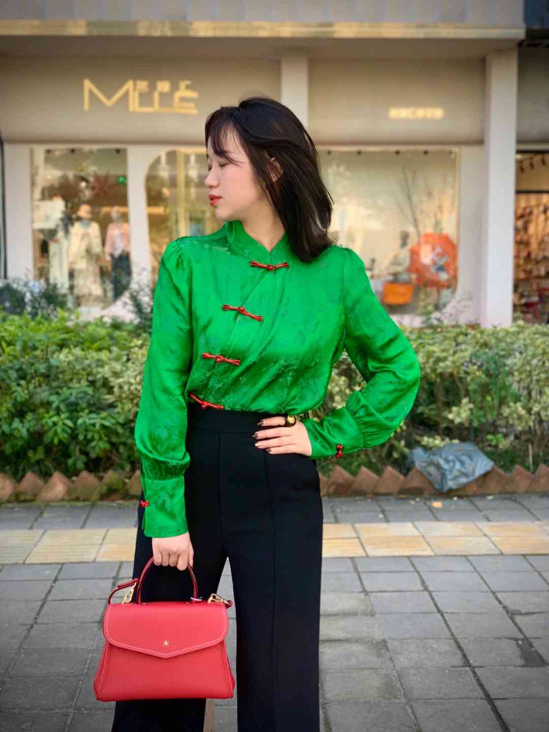 ai绿色穿搭文案高级：绿色衣服搭配灵感与文案创意指南