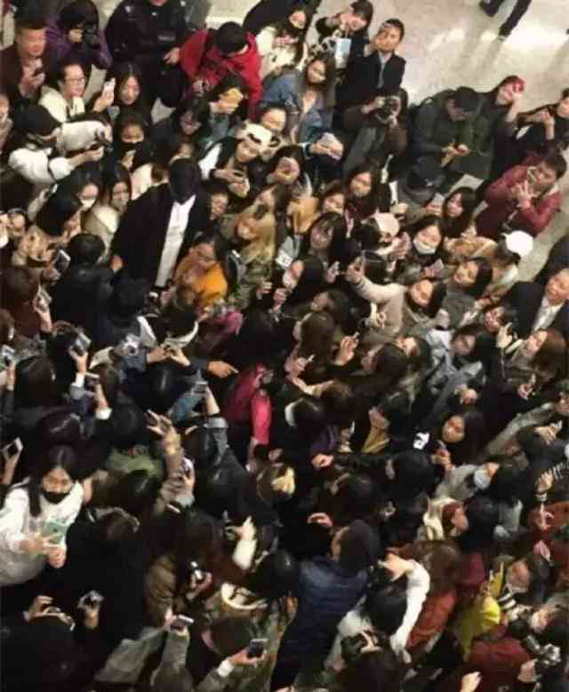 运用AI绘画技术的创意文案撰写攻略