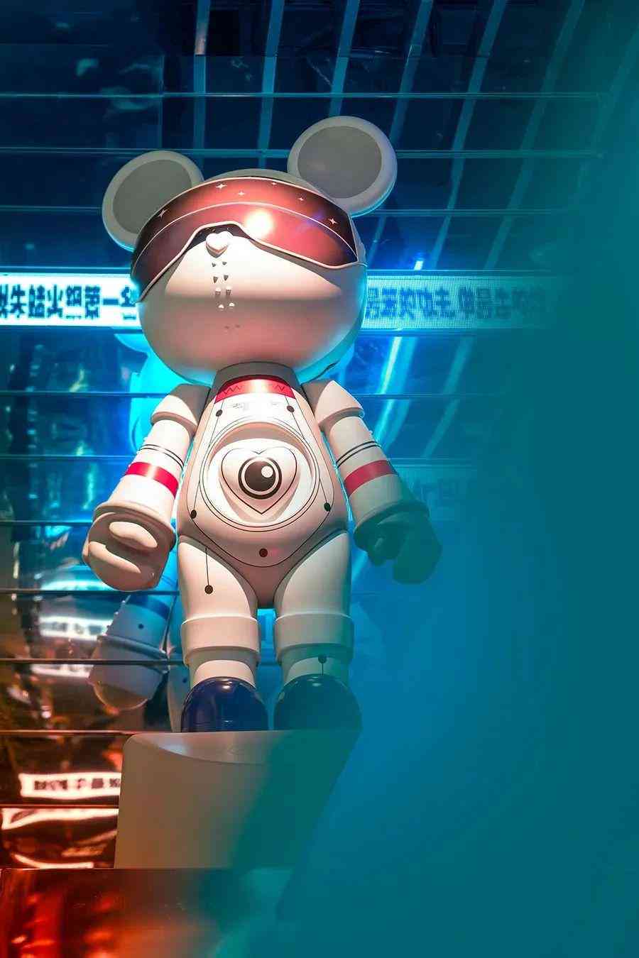赛博朋克UI设计：风格特点与平面艺术设计思路