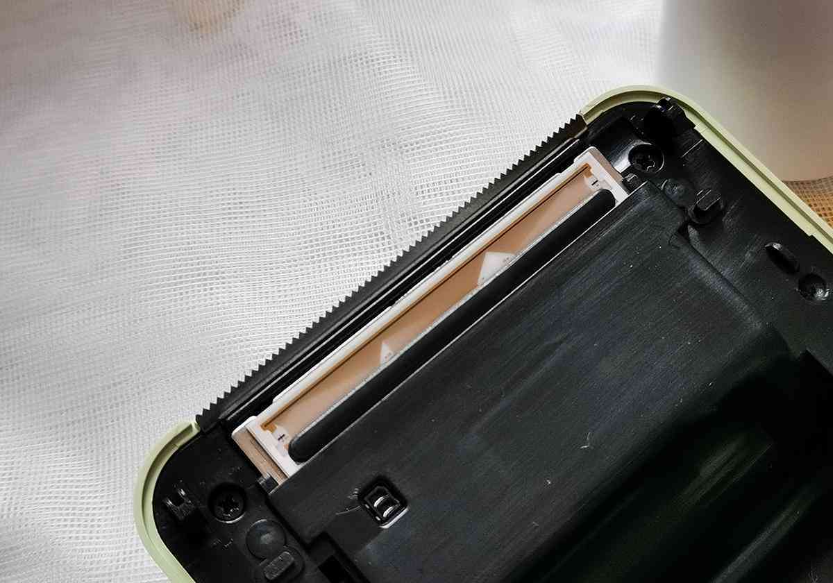 作业帮AI写作文效果评测：全面解析其辅助写作的优势与局限