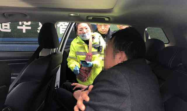 工作的时候救人认定工伤算工伤吗：如何赔偿及合法性分析