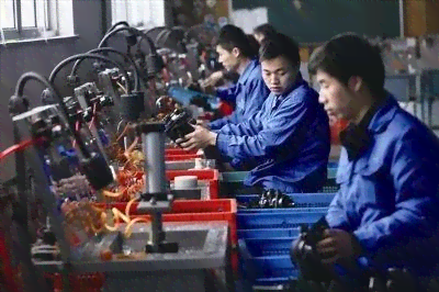 制造业员工：在工厂就业的工作性质与单位解析