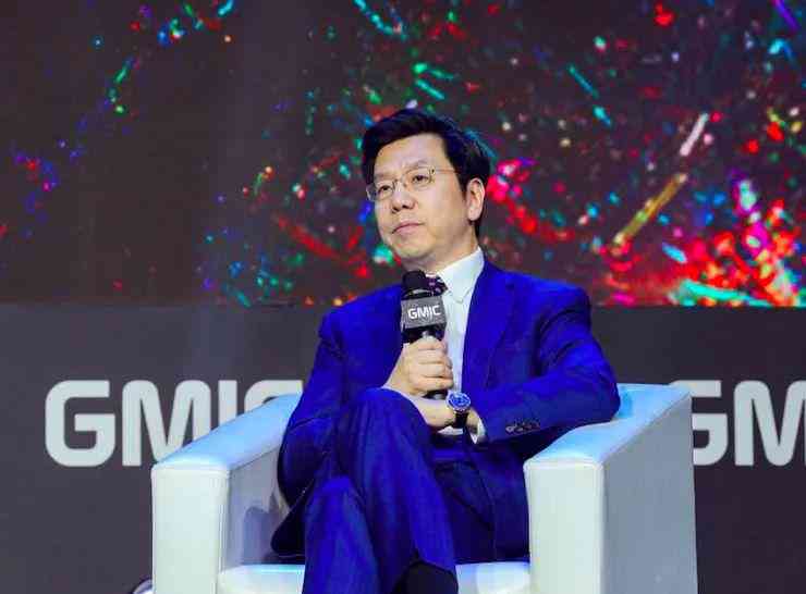 中美AI研究竞争加剧：报告显示两国差距逐步缩小