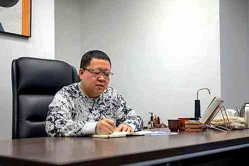 人工智能写论文：ChatGPT软件重复性与被发现风险探讨
