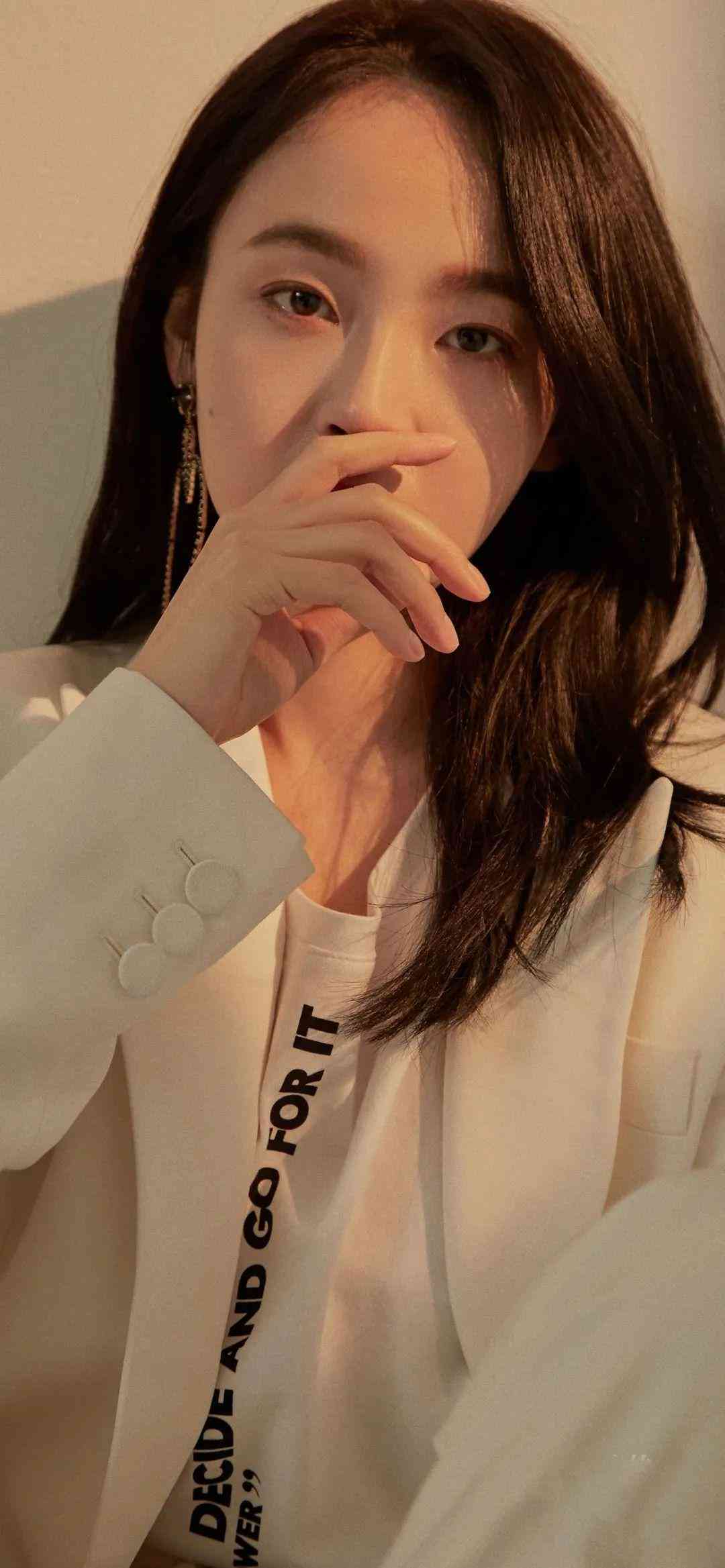 融合古典韵味：AI古风写真创意文案撰写指南