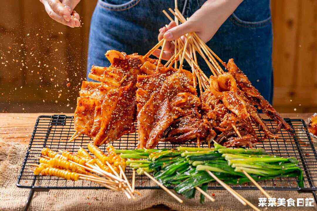 全方位烧烤火锅攻略：特色推荐、美味菜单、家庭聚会必备指南