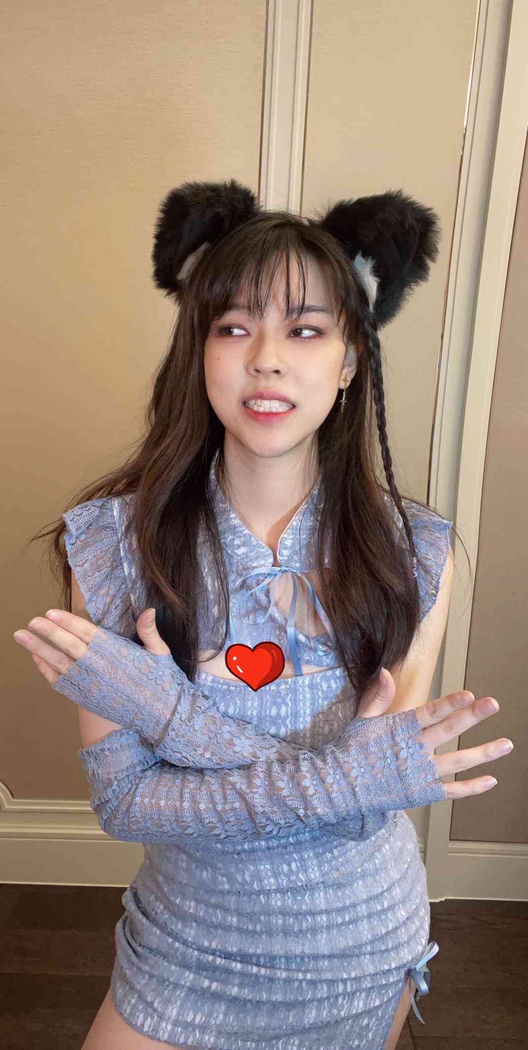 'AI智能助手：如何高效撰写吸睛营销文案？'