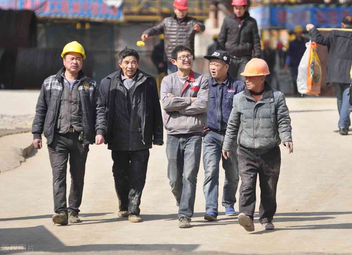 工伤提交材料后,开始认定了,后续还需哪些补充材料？