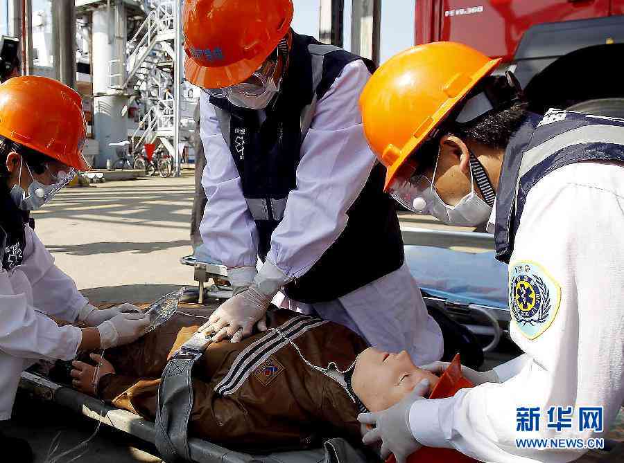 化工事故应急与伤科电话大全：全方位解决化工伤害急救与咨询需求