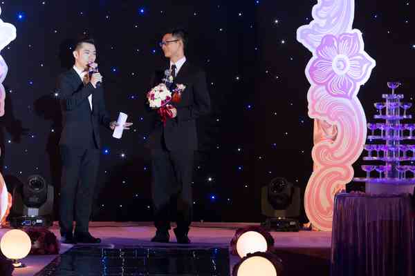 婚礼典专业主持助手