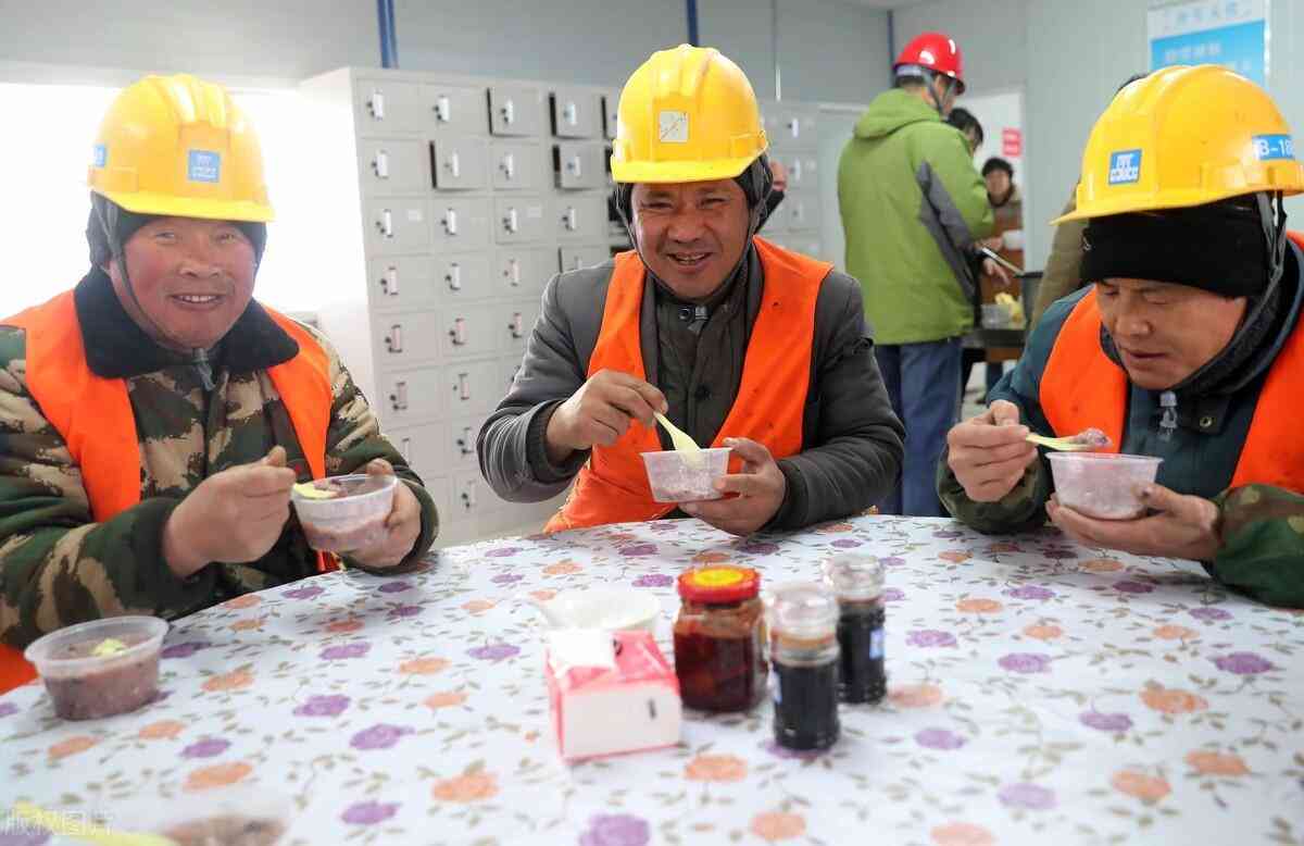 建筑行业农民工工伤认定与赔偿流程详解：从申报、调查到待遇申领全指南