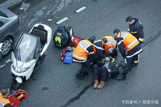 开车被撞能认定工伤