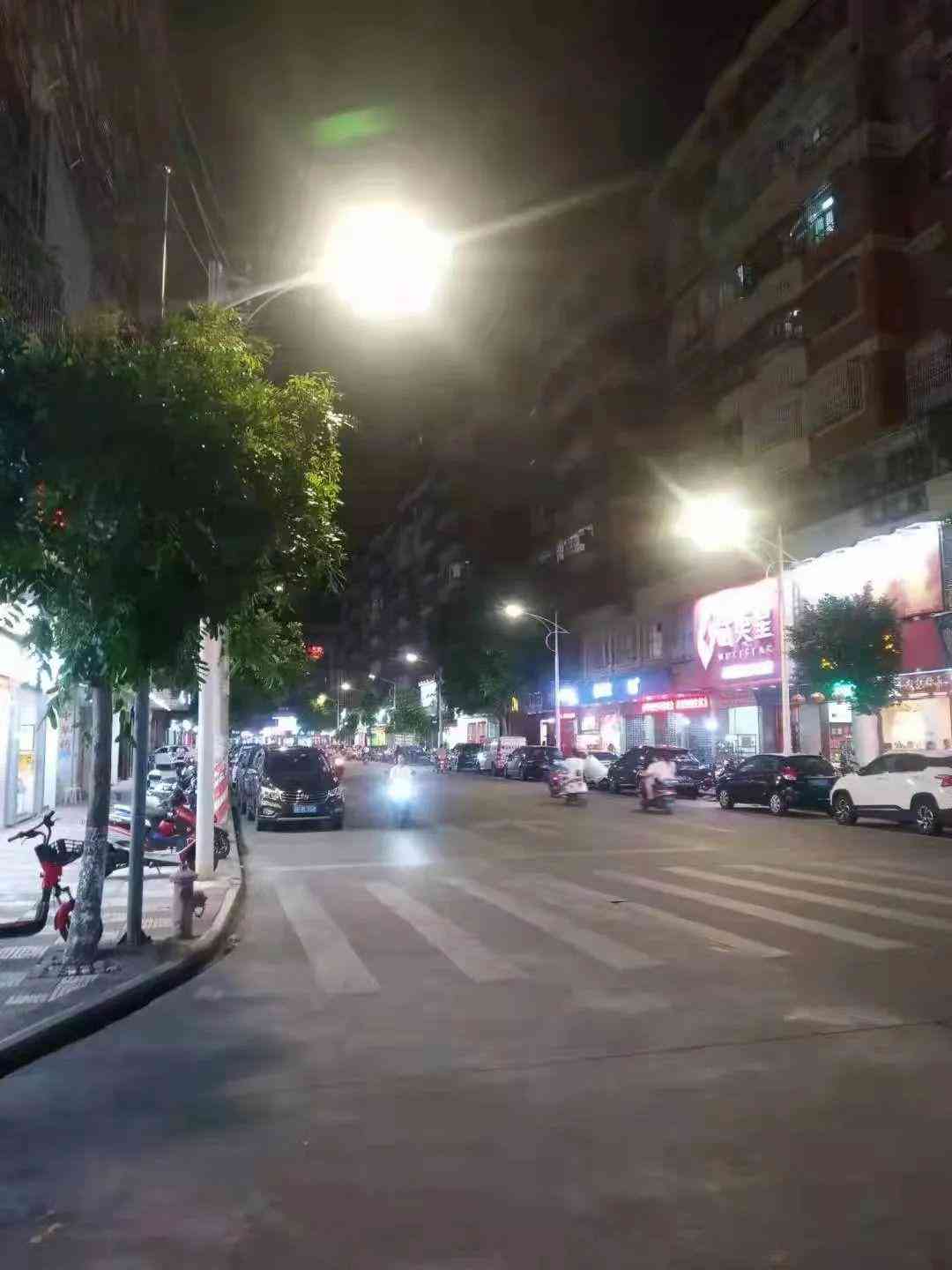 '智能AI照片编辑文案工具免费：一键美化照片必备软件'