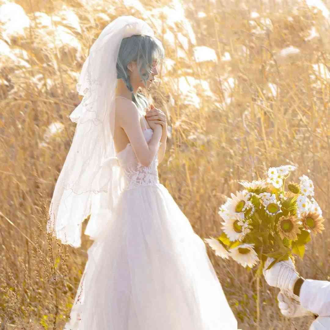 二次元婚纱照：情侣头像拍摄指南
