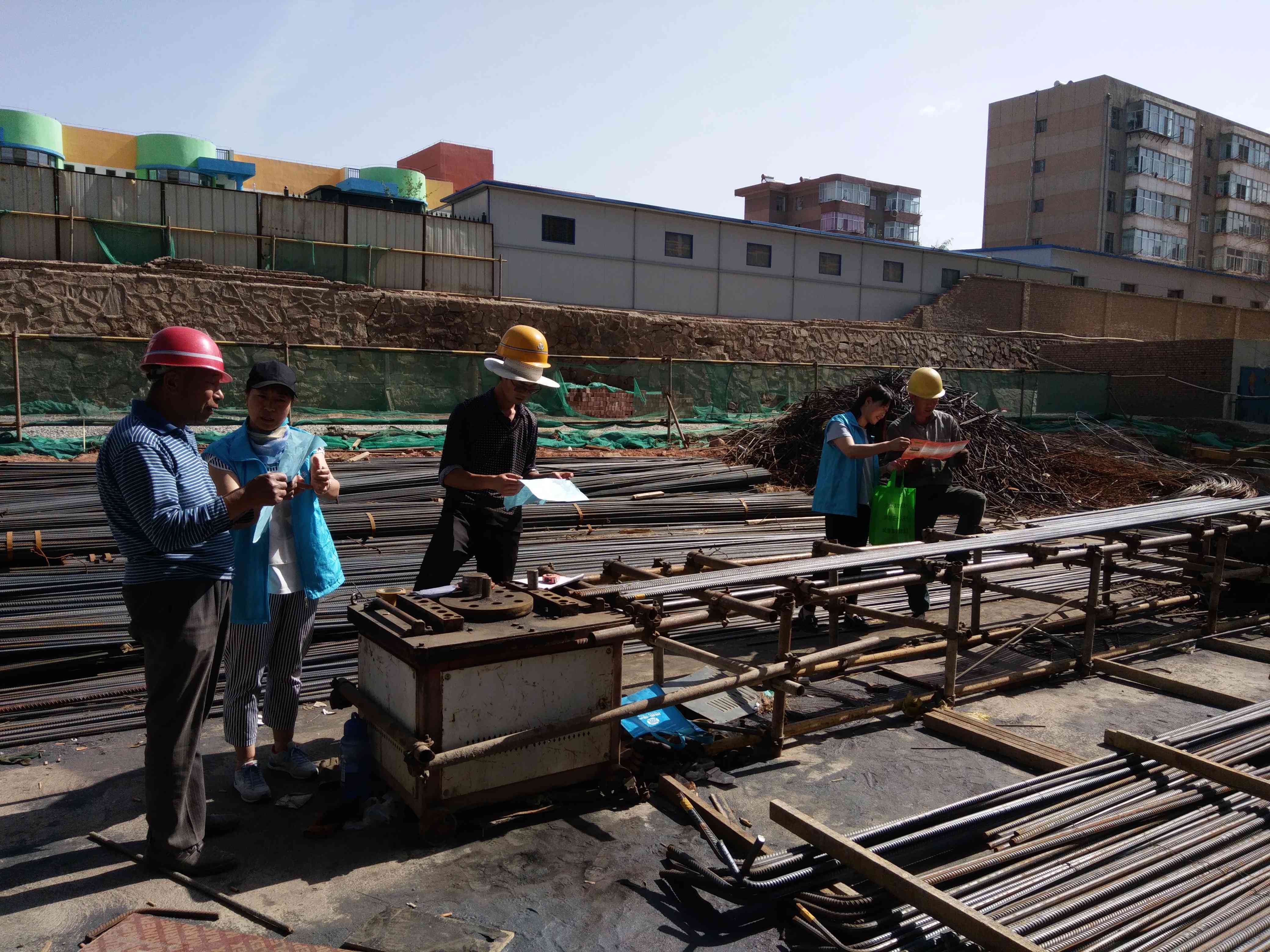 志愿者参与公益活动受伤：工伤认定的详细标准与法律依据解析