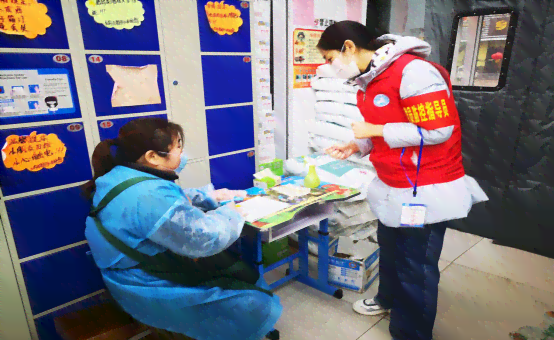 志愿者在服务过程中不受伤：志愿服务安全与权益保障探讨