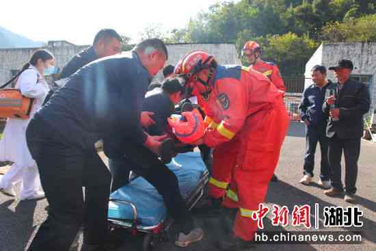 '志愿者服务现场不受伤：紧急救援与关怀行动'