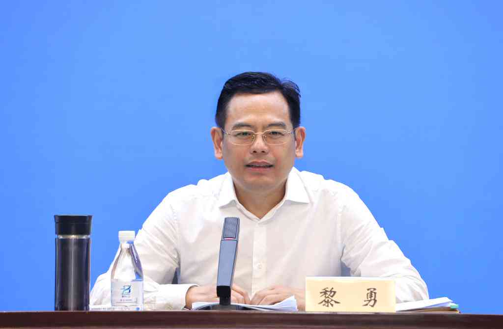 '快递小哥工伤认定遭遇难题：工伤权益保障受阻'