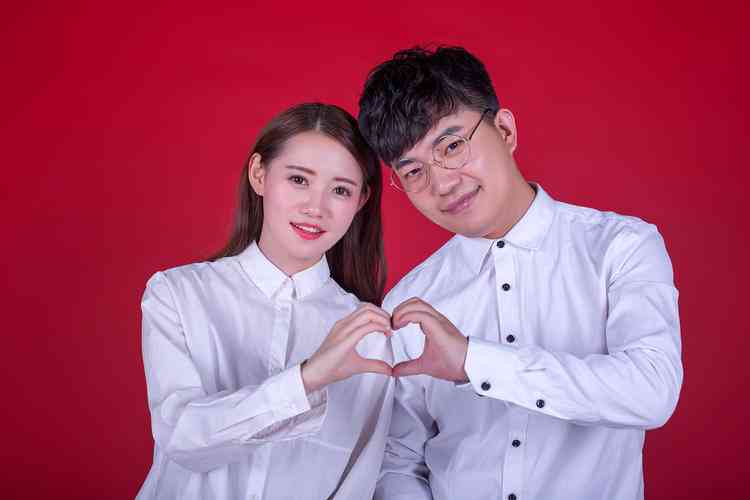 打造独特个性：全新创意结婚证件照拍摄指南与灵感集锦