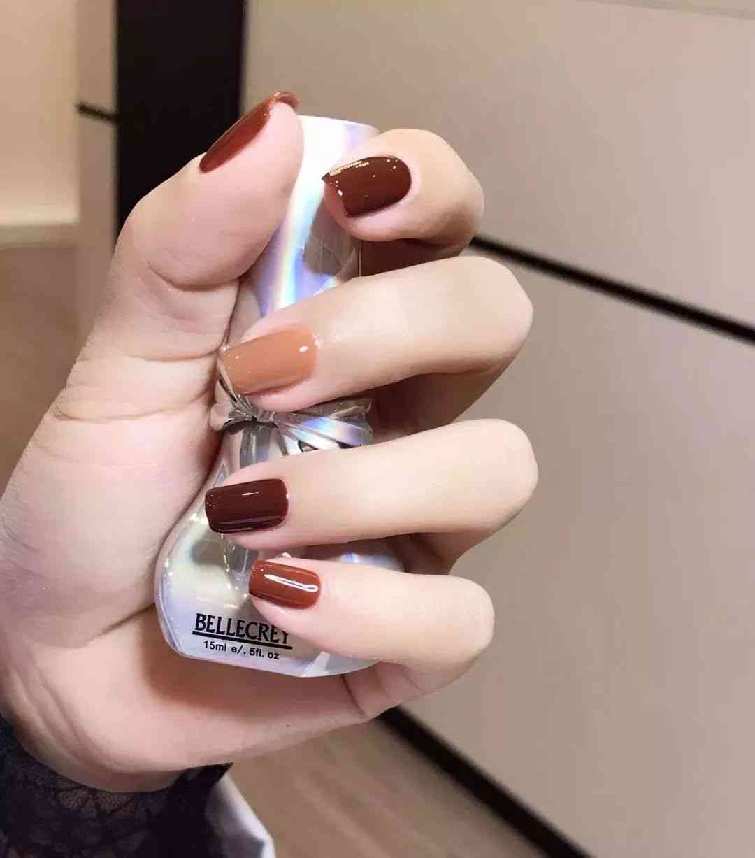 直播美甲需要怎么做才能吸引观众、提升美观度及赚钱，以及如何拍摄技巧