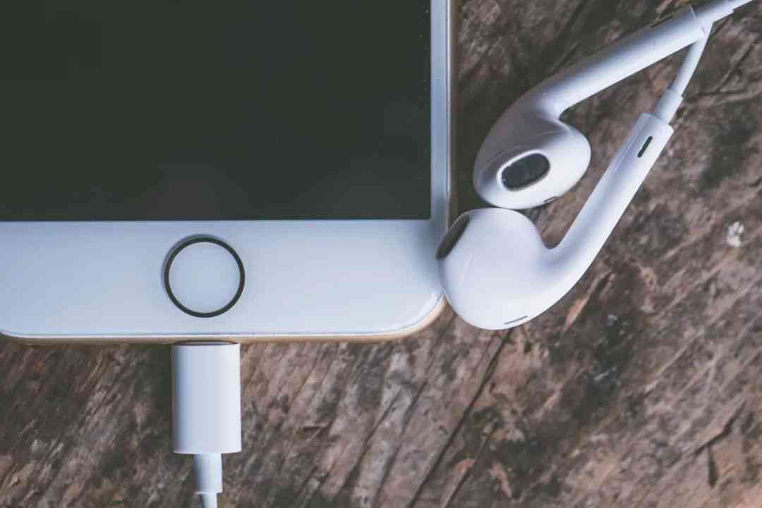 ai制作苹果手机：免费软件及使用教程