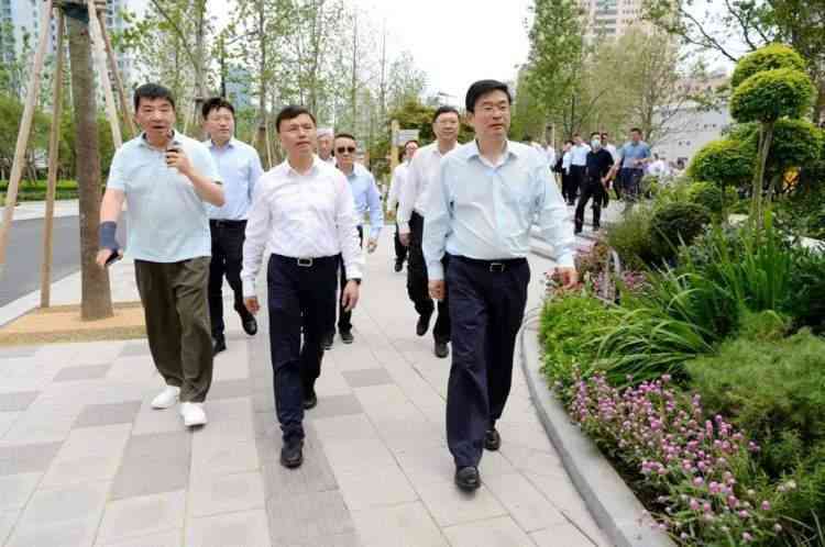 智能摄影新篇章：AI相机创新应用与市场可行性分析报告