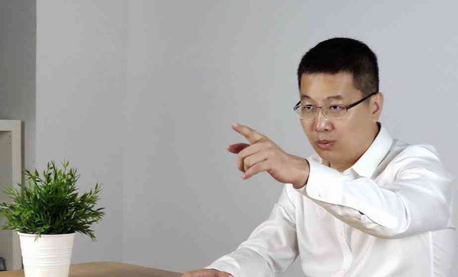 华为手机AI拍照功能详解：如何生成创意文案与实用技巧指南