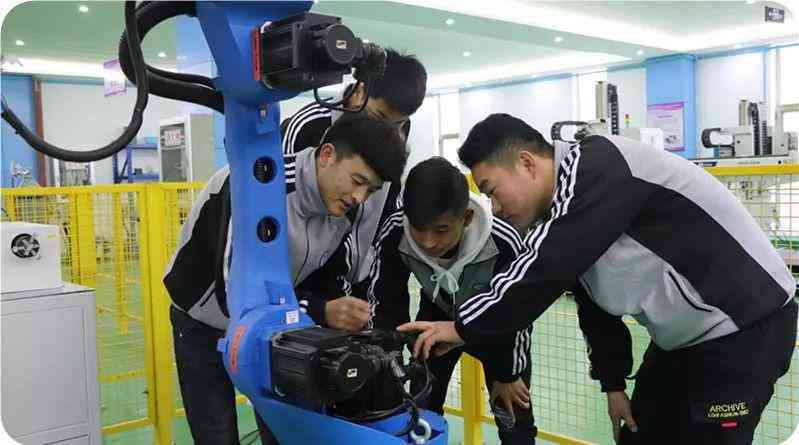 全方位掌握AI朋友圈：如何运用人工智能打造个性化社交体验与高效互动