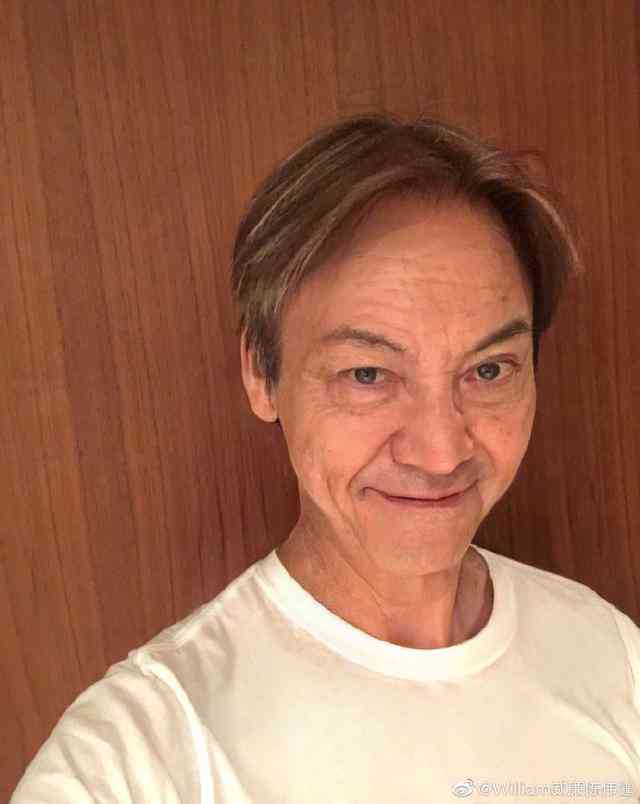 脸朋友圈说说文案：适合脸的创意配文及发布技巧
