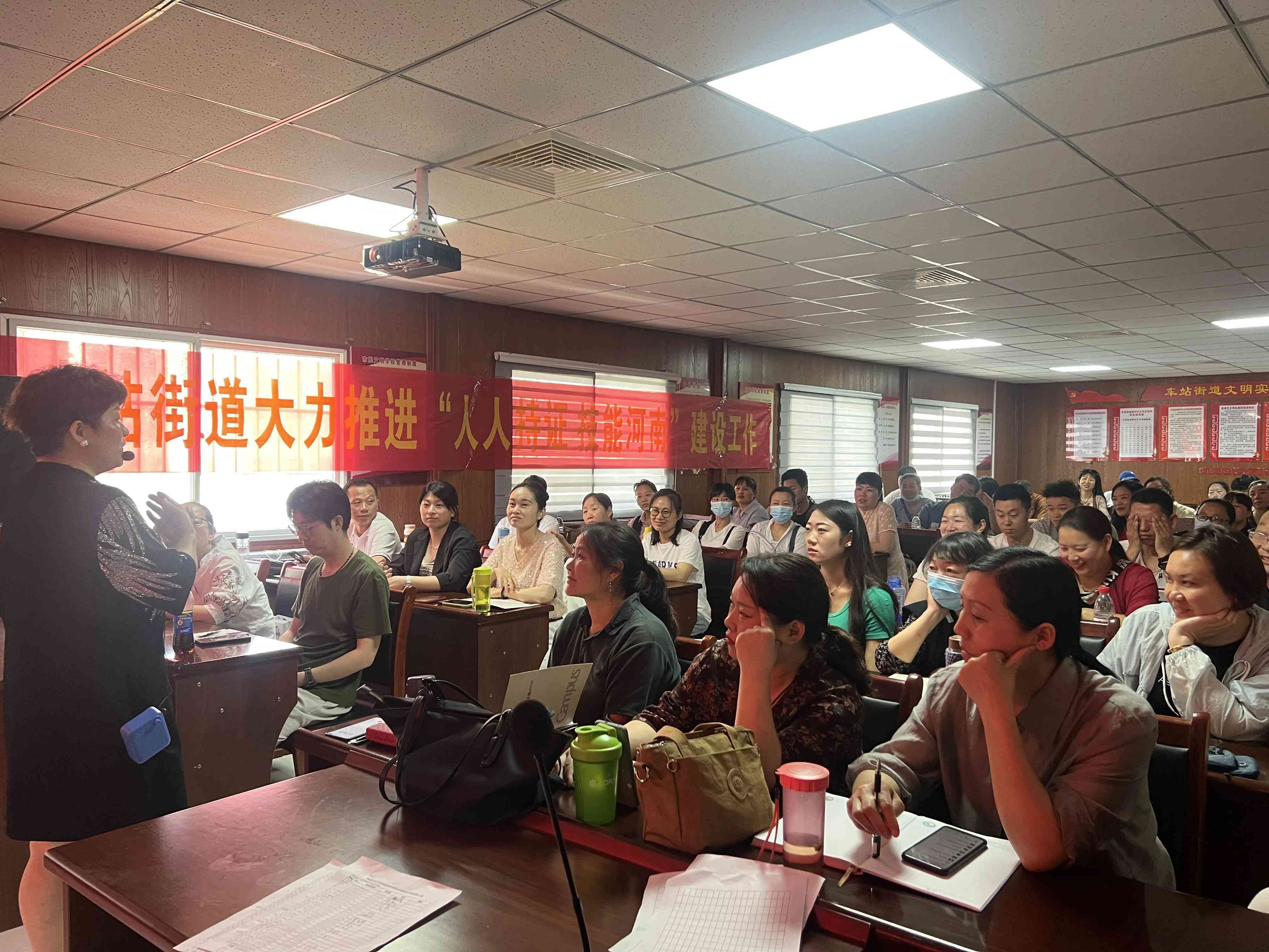 直播文案生成ai工具软件：与编辑模版推荐及软件列表
