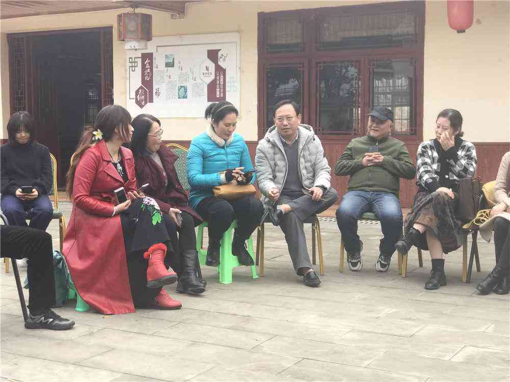 探索文学魅力：在线阅读与写作技巧提升课程