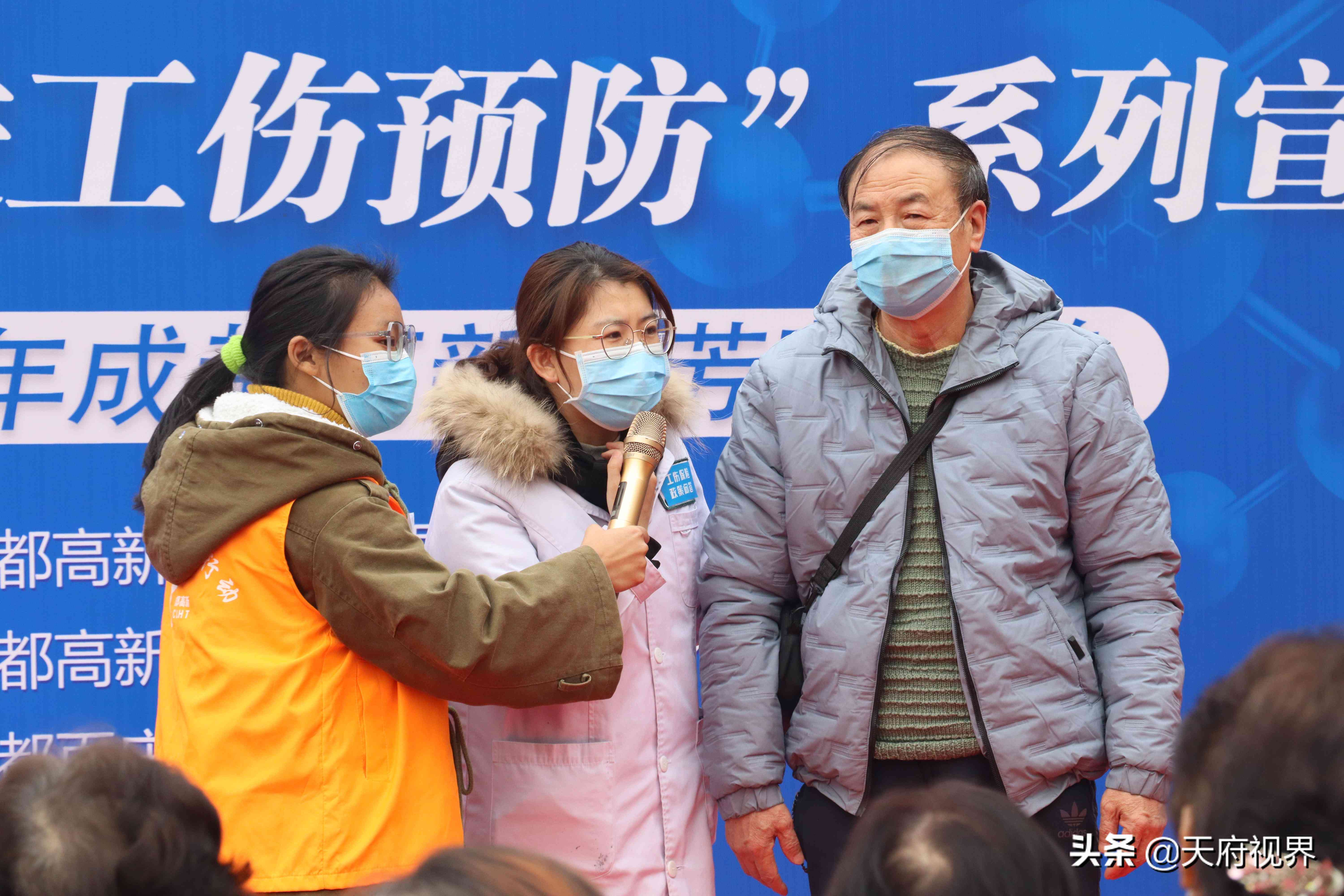 成都认定工伤期间不发工资吗：工资发放规定、计算方法及赔偿标准解析