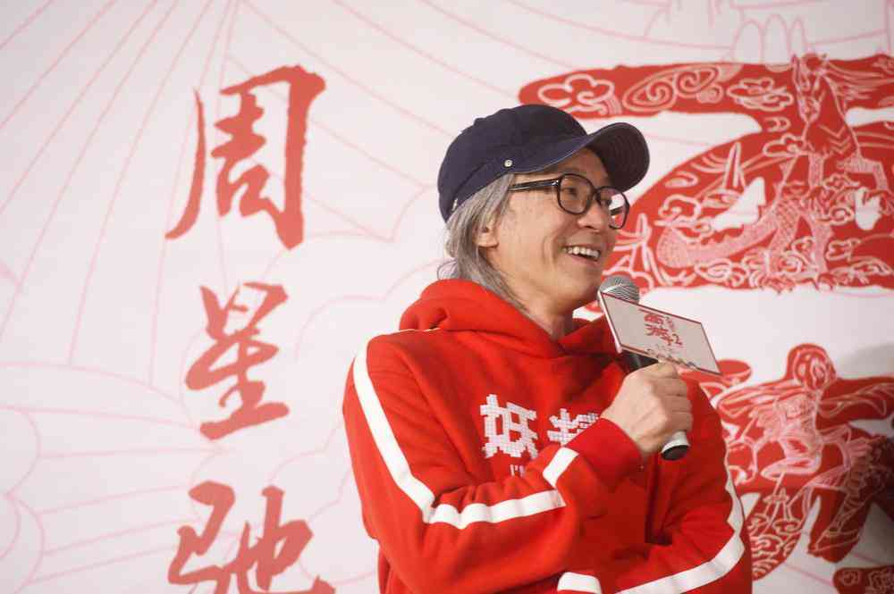 '智能AI辅助创作：电影剧本大纲编写新策略'