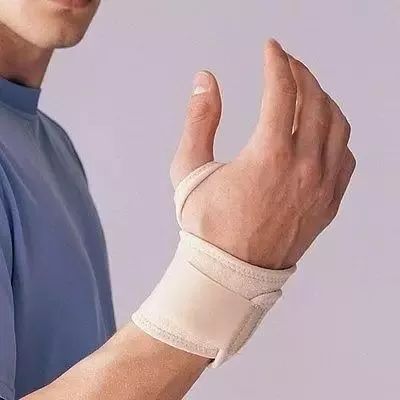 手干活扭伤了怎么办：手腕扭伤筋痛如何快速恢复？