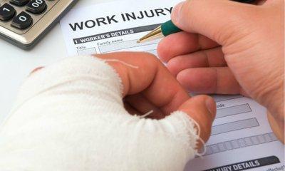 手指划破可以认定工伤吗：如何赔偿及报销标准与认定流程详解
