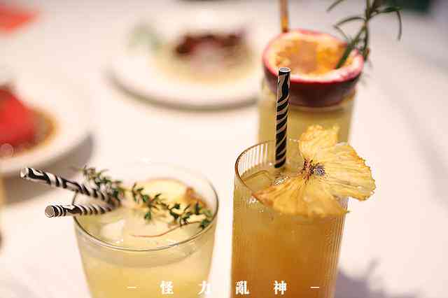 鸡尾酒文案高级感AI 鸡尾酒文案高级感AI