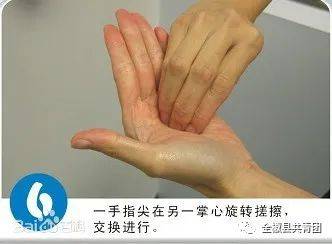 手擦破皮了会留疤吗：如何处理及预防留疤和流血问题