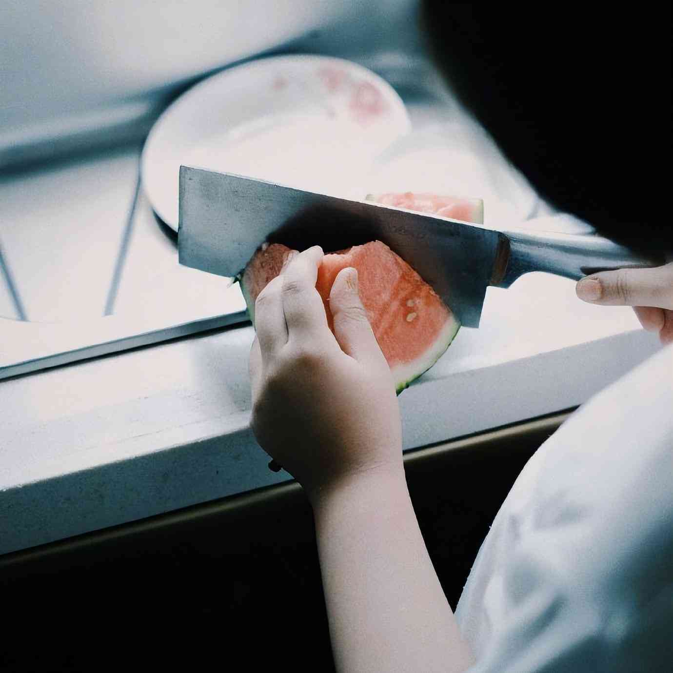 抖音智能AI文案生成工具：一键快速找到文案创作助手