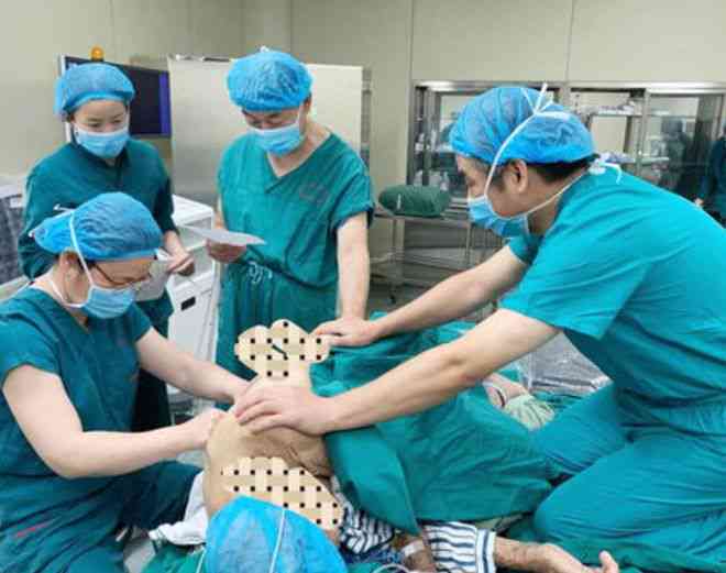 手臂错位了还能动吗？多久恢复、需否手术及疼痛情况解析